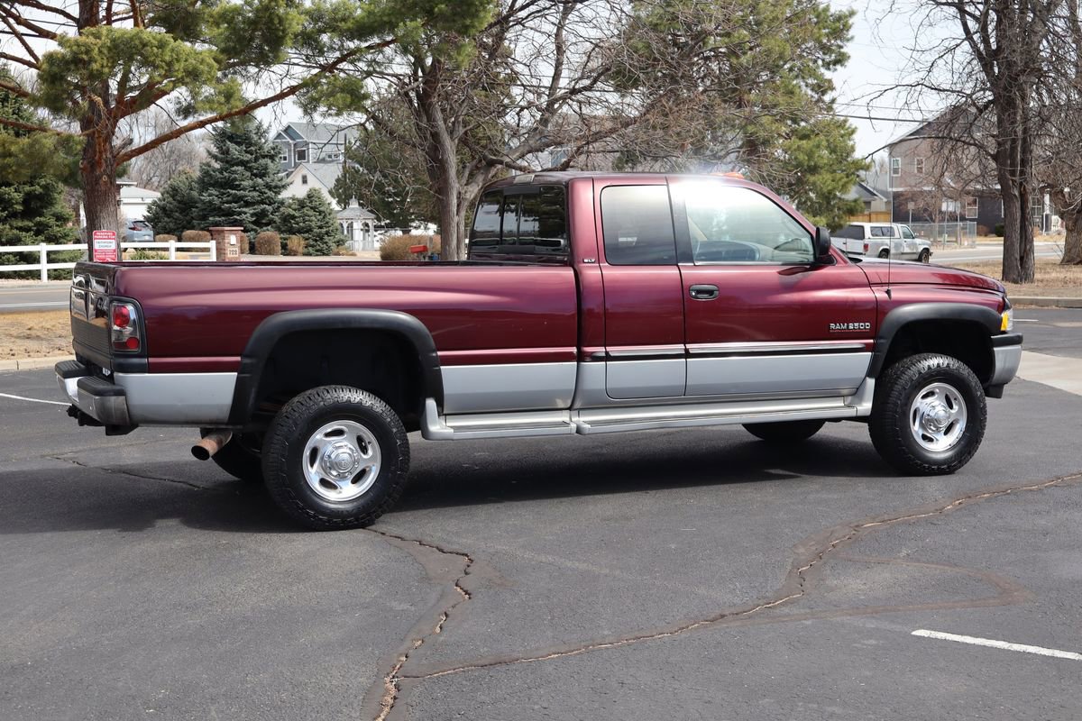 Used 2001 Dodge Ram 2500 Truck ST image 4