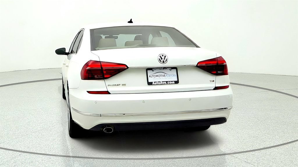 Used 2018 Volkswagen Passat 2.0T SE FWD image 6