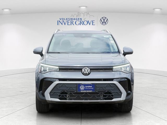 Used 2025 Volkswagen Taos SE AWD/4WD image 2