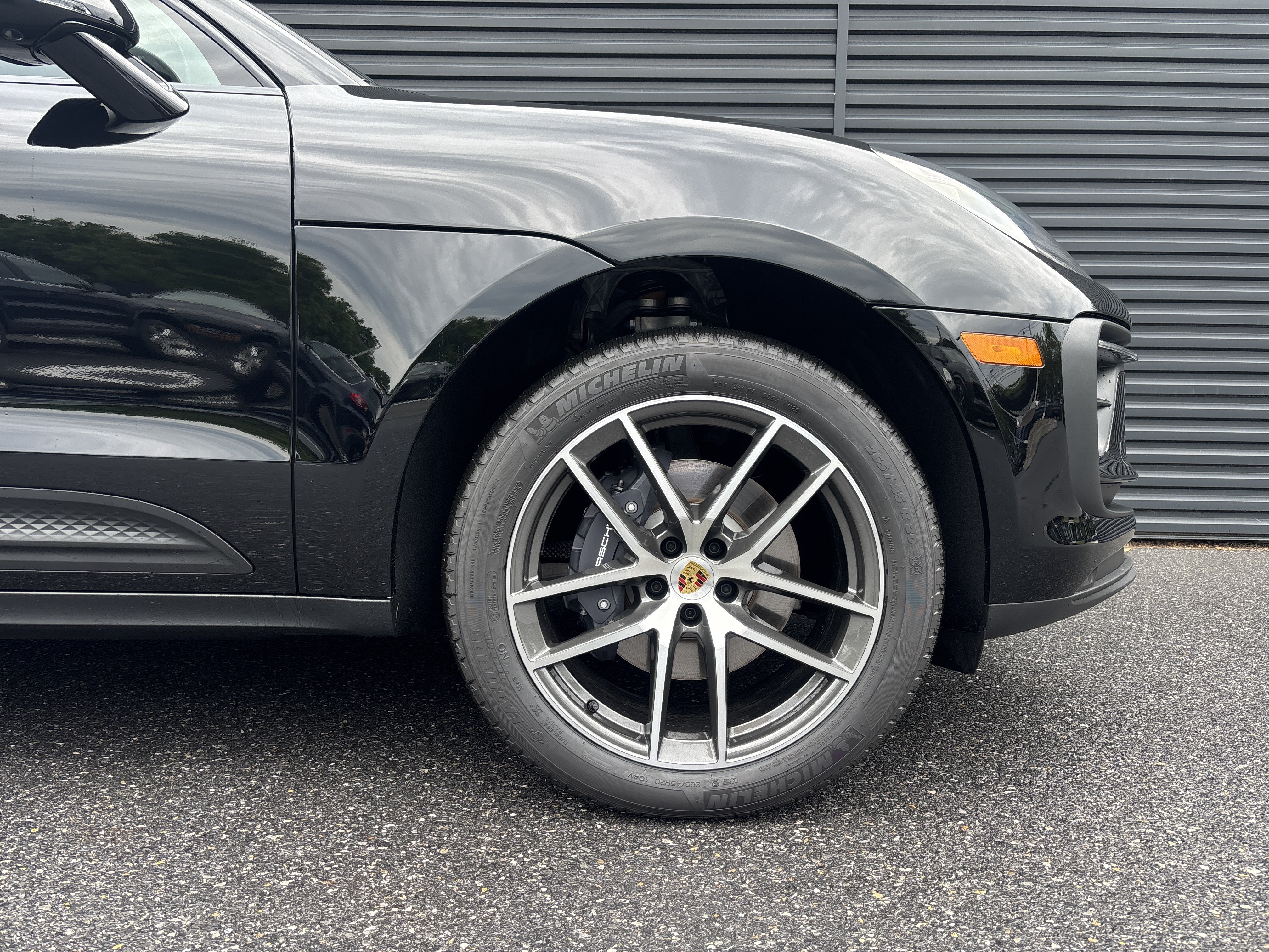 New 2026 Porsche Macan AWD/4WD image 9