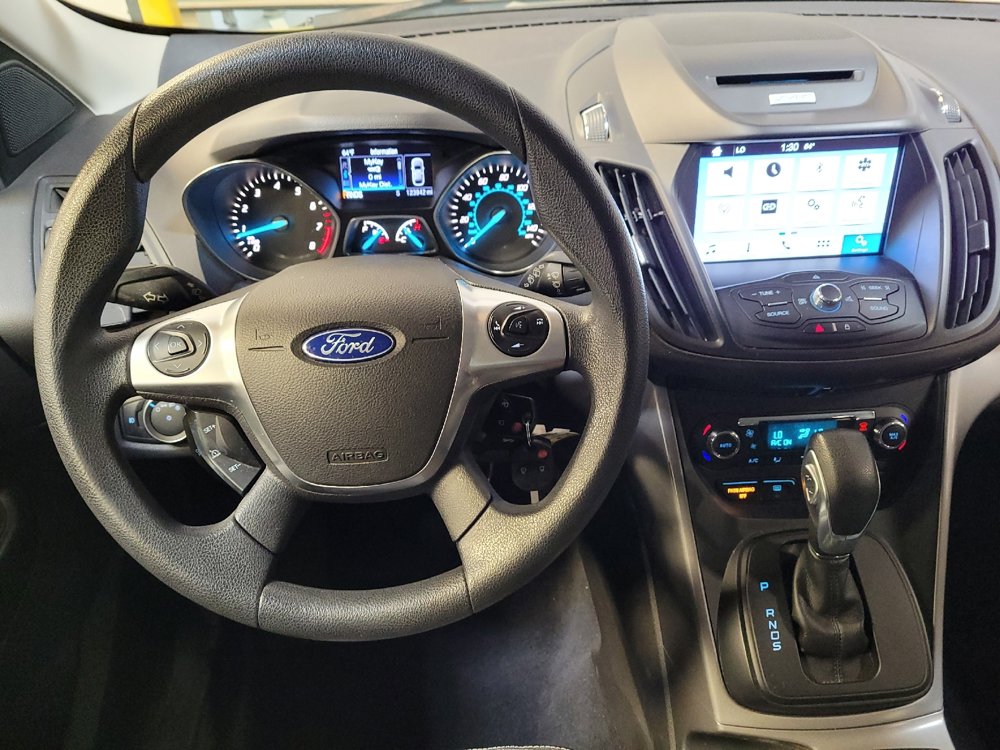 Used 2016 Ford Escape SE w/ SE Chrome Package FWD image 22