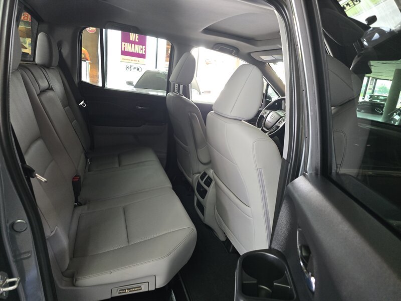 Used 2019 Honda Ridgeline RTL-E image 16