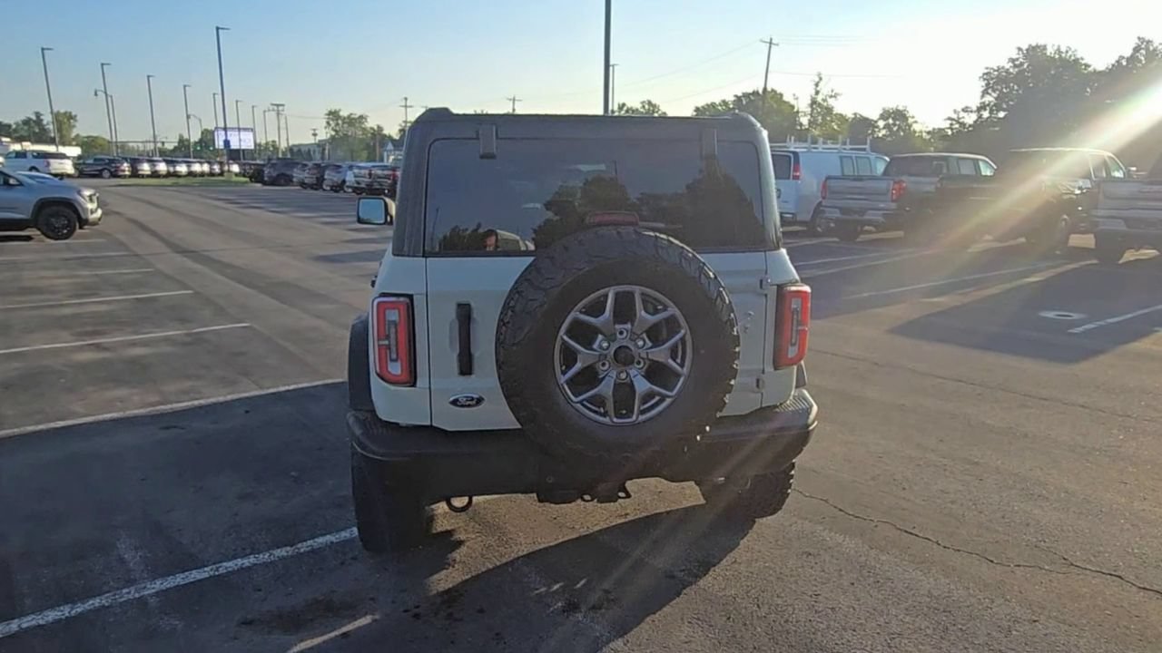 Used 2025 Ford Bronco Badlands AWD/4WD image 10