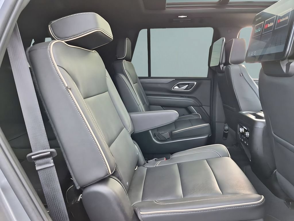 Used 2022 GMC Yukon SLT w/ SLT Premium Package AWD/4WD image 28