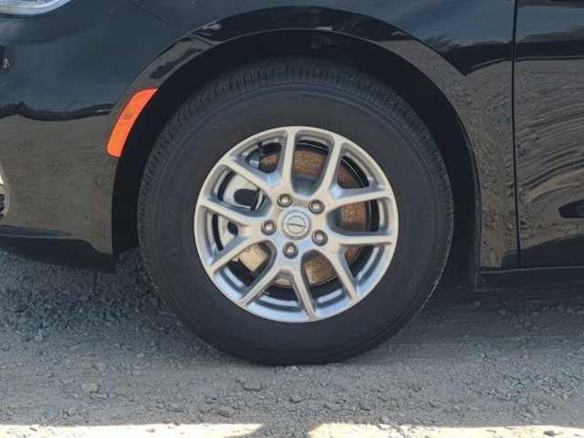 New 2026 Chrysler Pacifica Select FWD image 10
