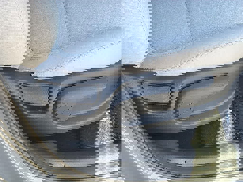 Used 2023 Hyundai Kona SE image 40