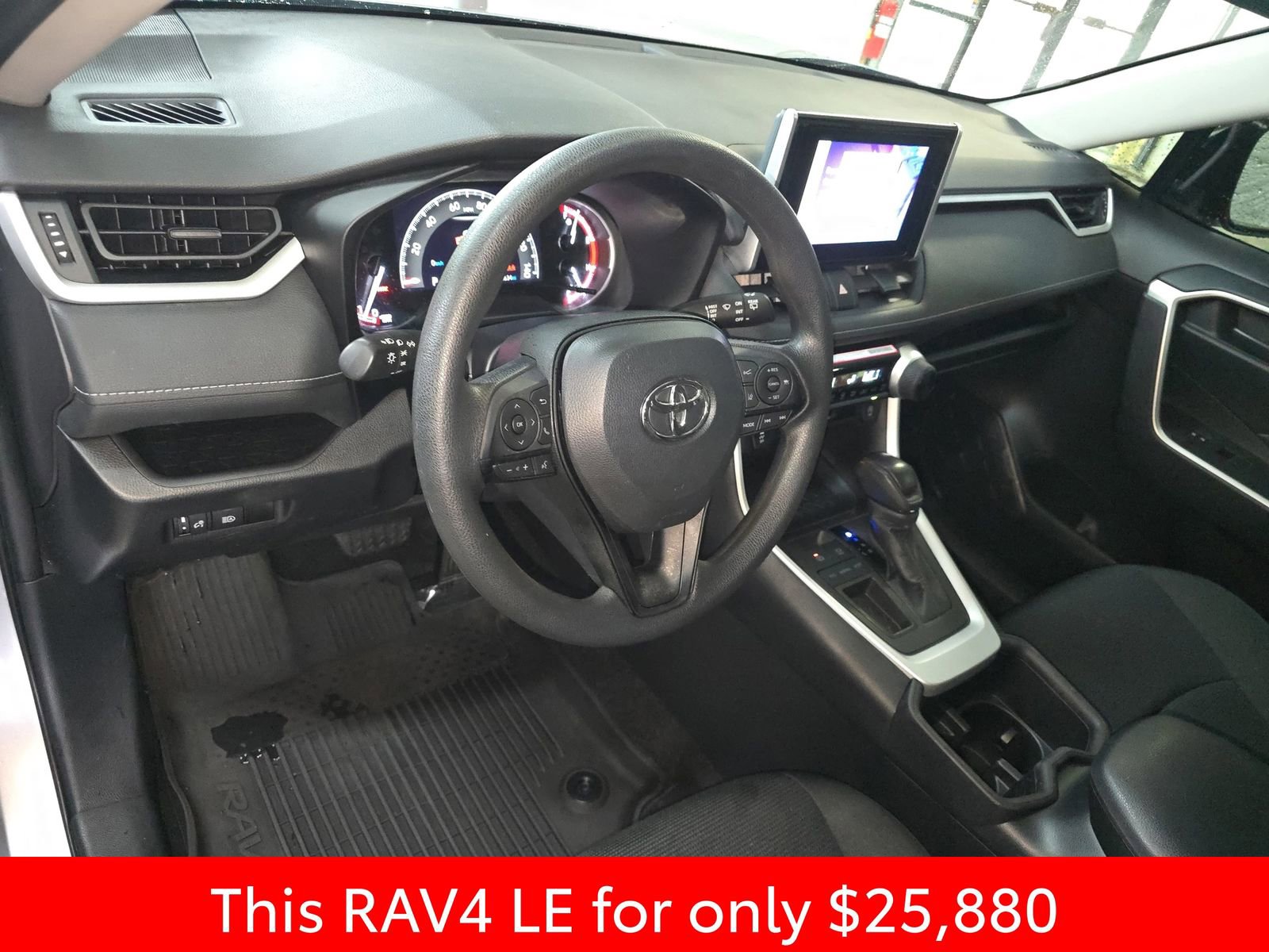 Used 2024 Toyota RAV4 LE image 21