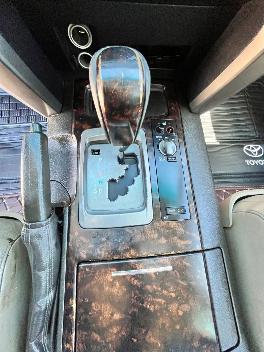 Used 2008 Toyota Land Cruiser image 19