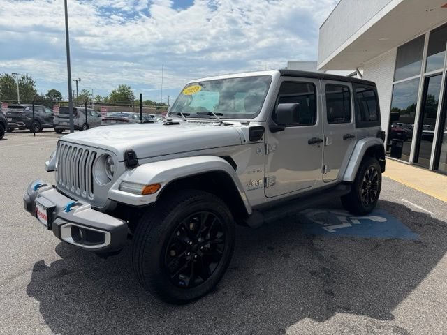 Used 2023 Jeep Wrangler Unlimited Sahara w/ Cold Weather Group AWD/4WD image 35