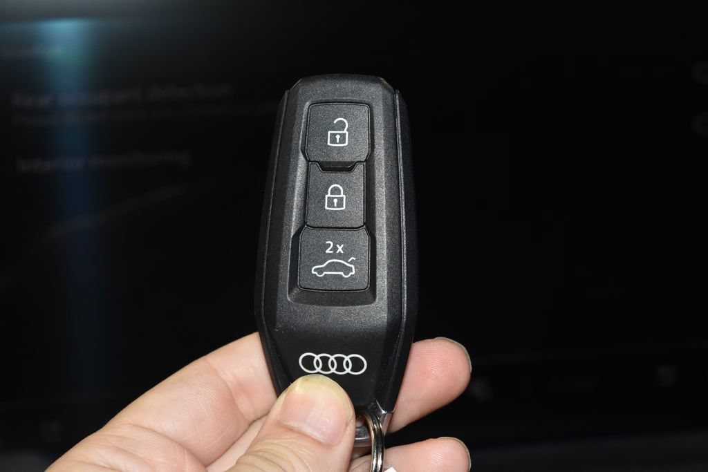 Certified 2025 Audi Q5 Premium Plus w/ Premium Plus AWD/4WD image 16