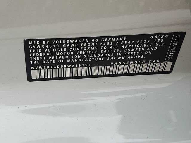 Used 2024 Volkswagen Golf R AWD/4WD image 28