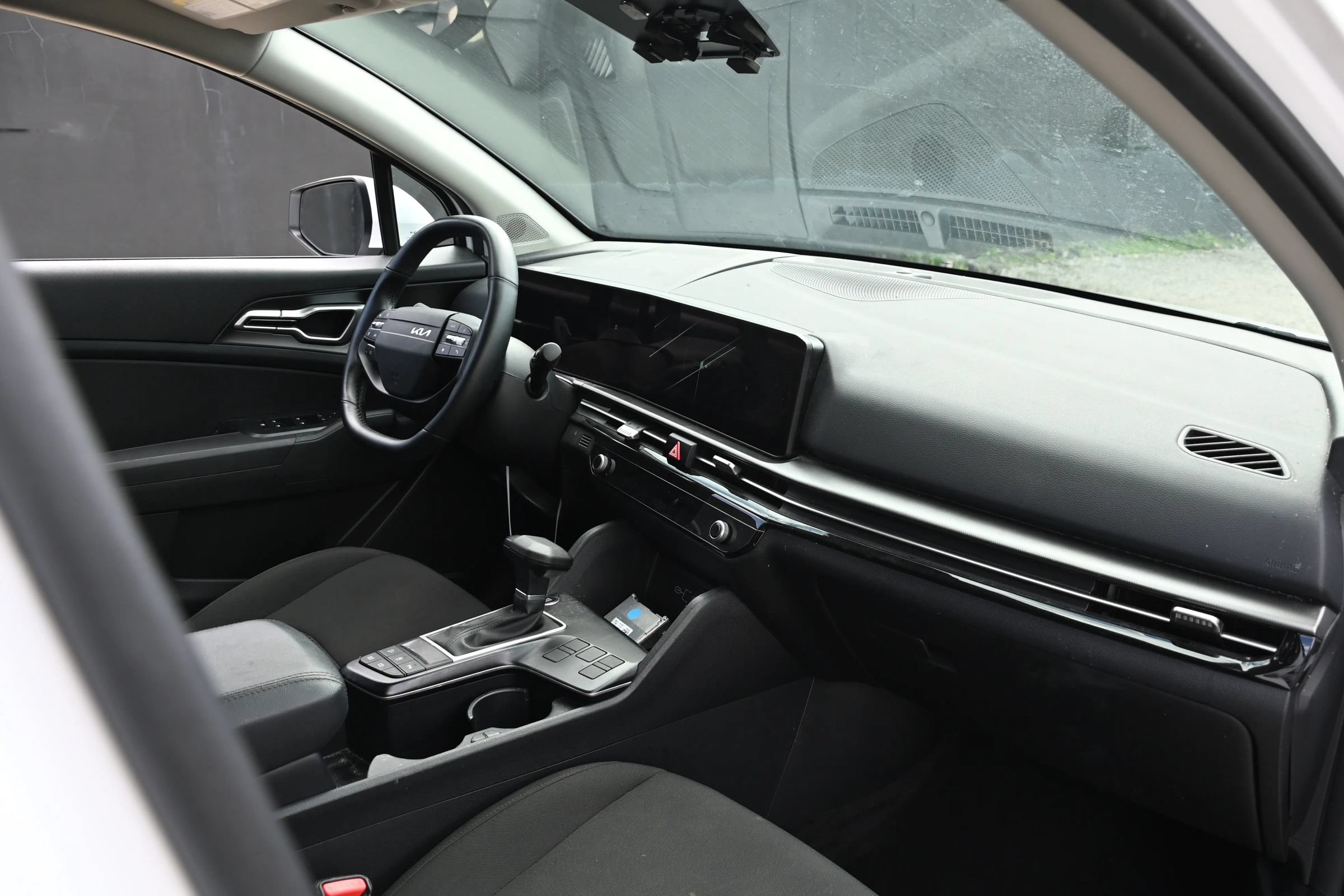 Used 2026 Kia Sportage LX FWD image 14