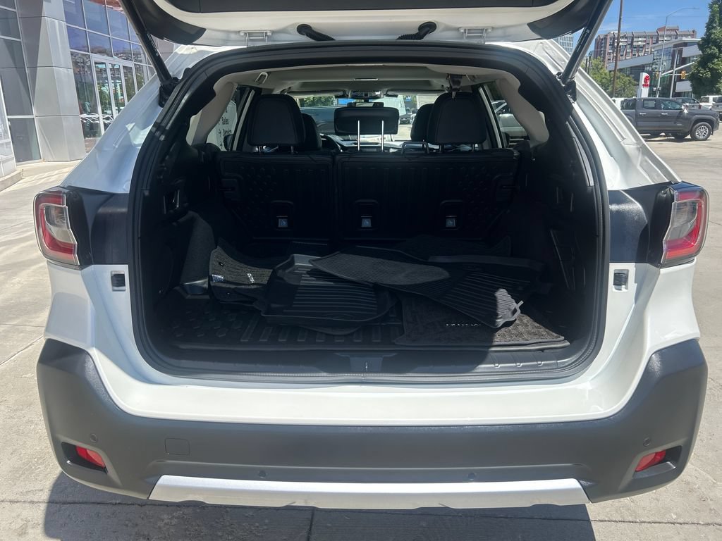 Used 2023 Subaru Outback Limited AWD/4WD image 14