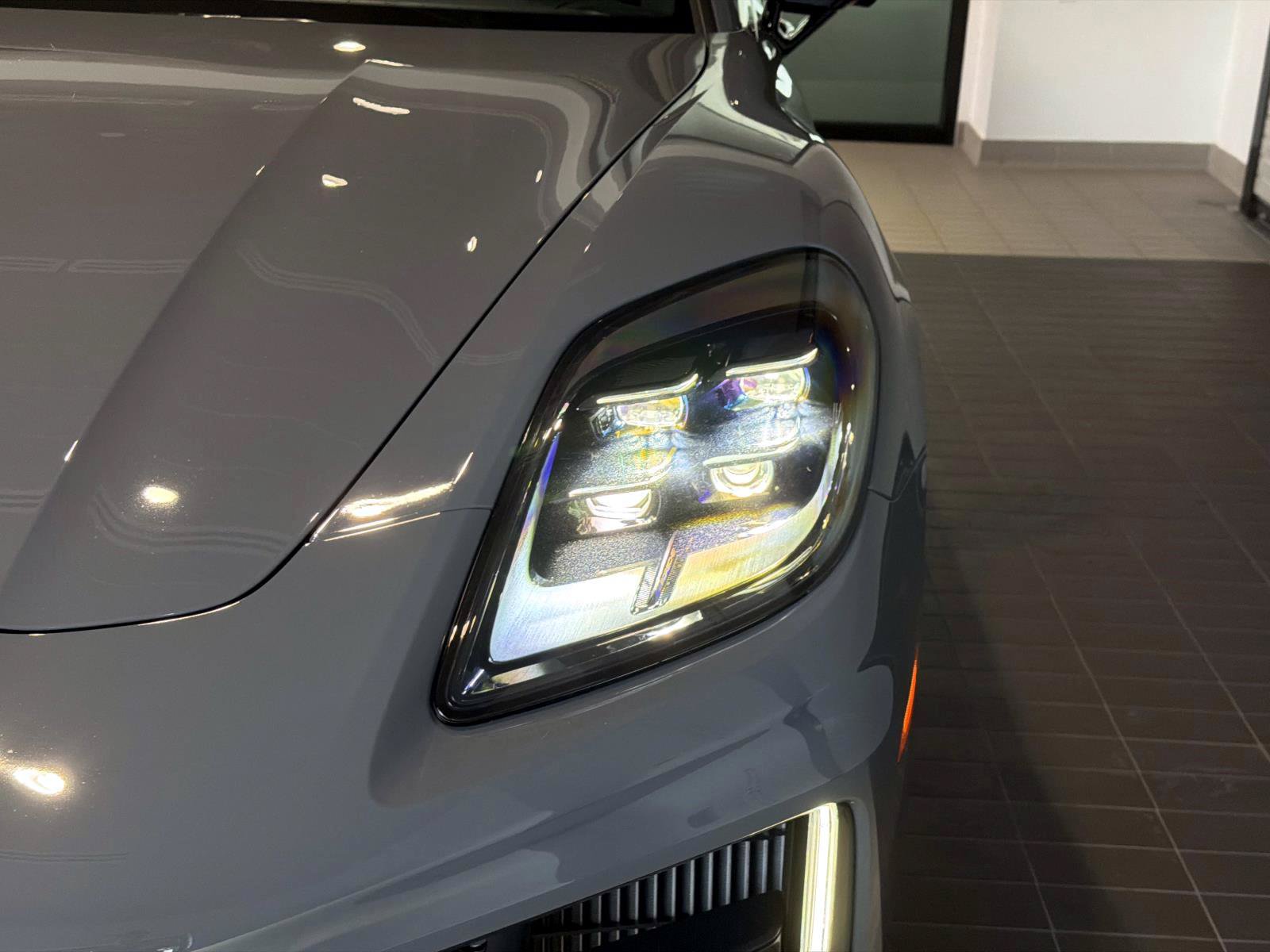 New 2026 Porsche Panamera 4 AWD/4WD image 11