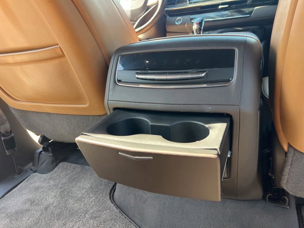 Used 2022 Cadillac Escalade Premium Luxury RWD image 53