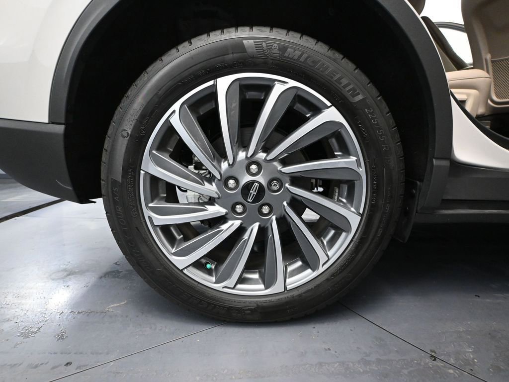 Used 2023 Lincoln Corsair Reserve image 14