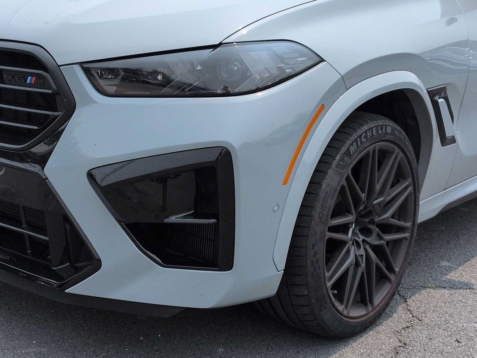 Used 2025 BMW X6 M Competition w/ Executive Package AWD/4WD image 11