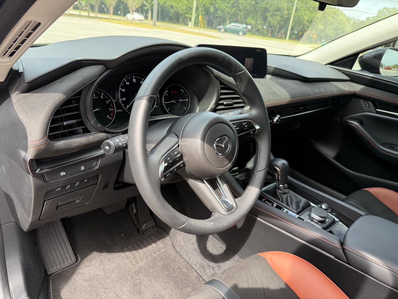 Used 2024 MAZDA MAZDA3 s image 17