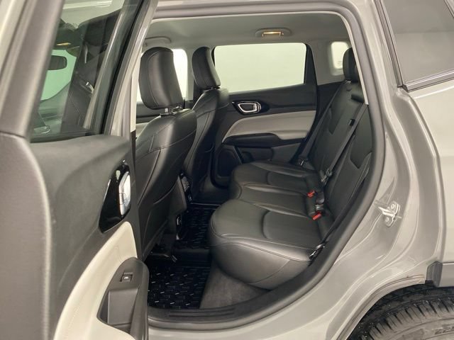 Used 2022 Jeep Compass Limited AWD/4WD image 28