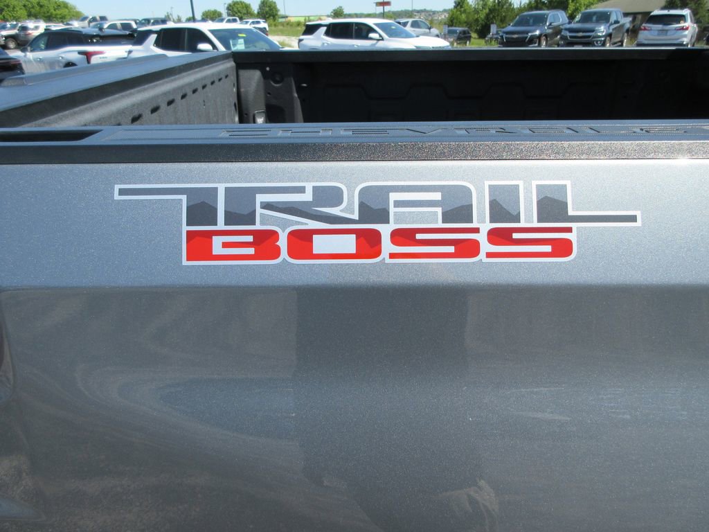 Certified 2024 Chevrolet Silverado 1500 Custom Trail Boss w/ LPO, Dark Essentials Package AWD/4WD image 12