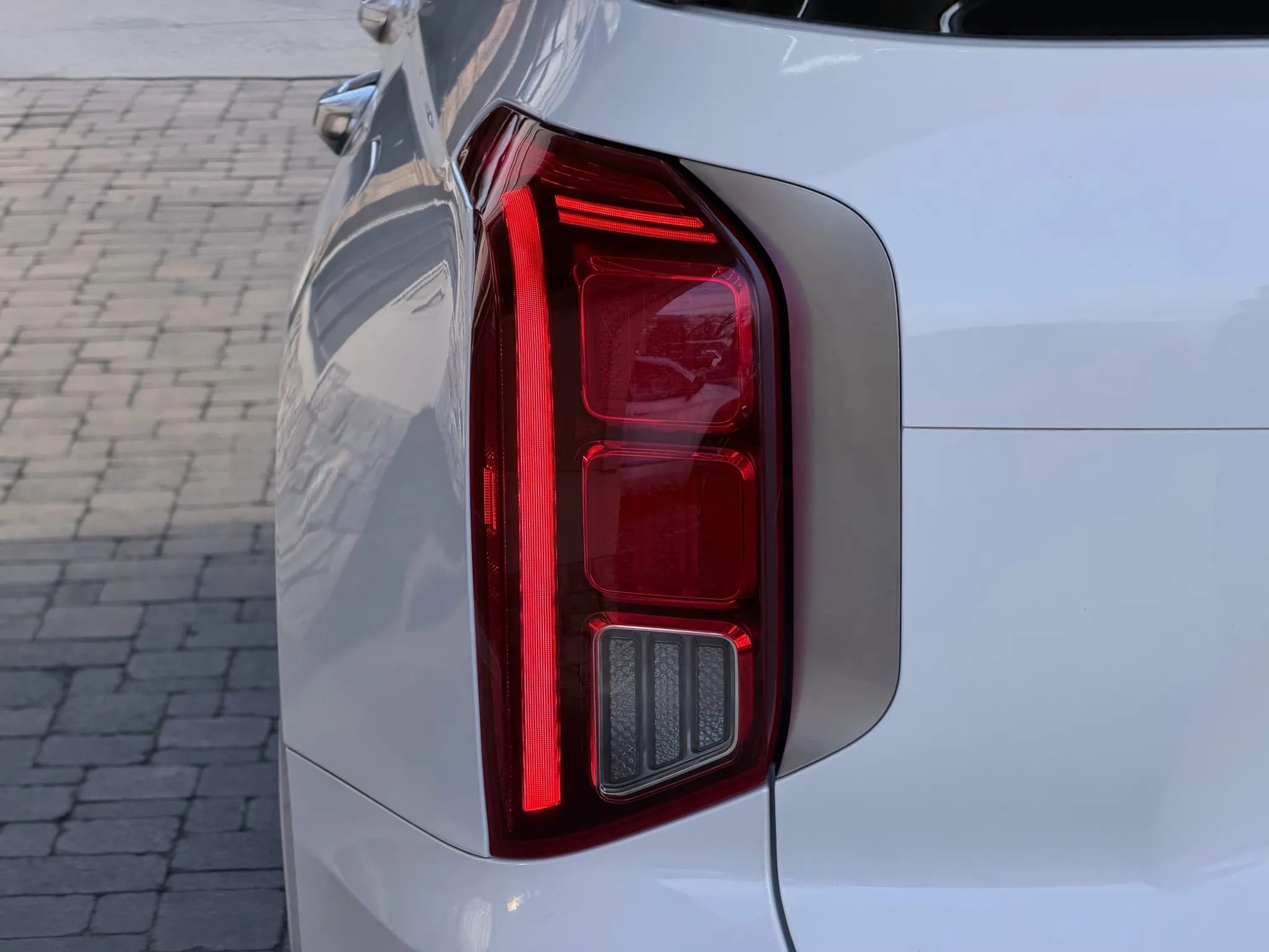 Used 2021 Hyundai Palisade Limited image 19