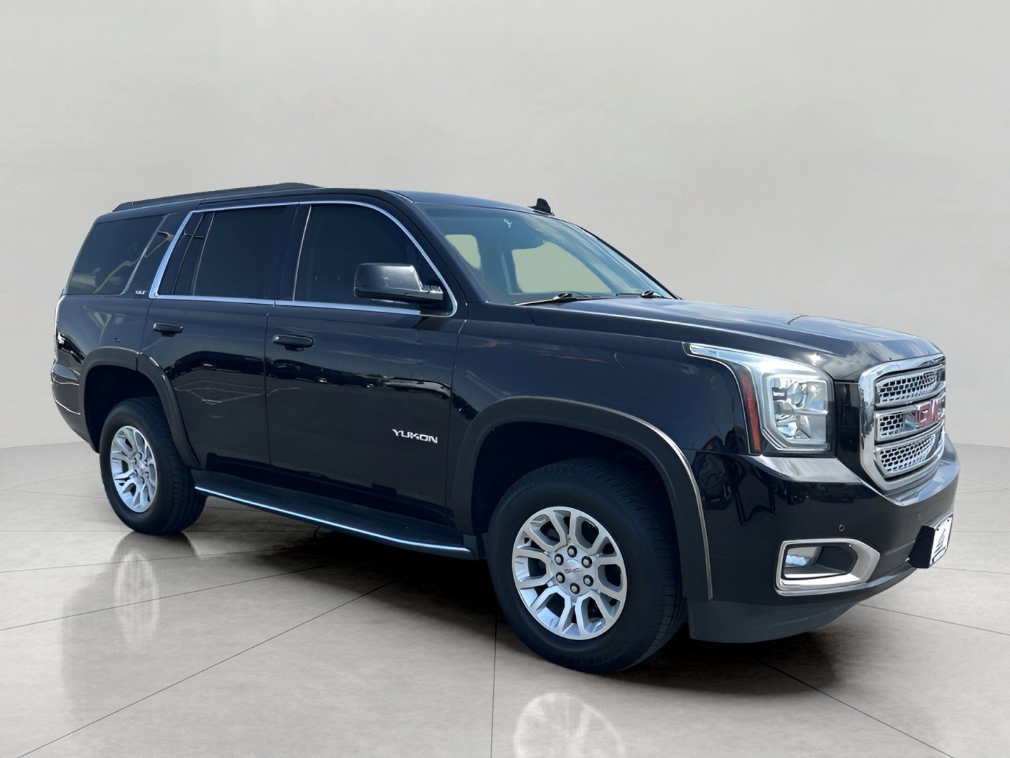 Used 2017 GMC Yukon SLT AWD/4WD video 1