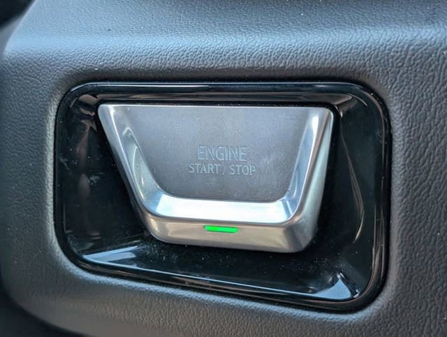 Certified 2025 GMC Yukon Denali AWD/4WD image 17