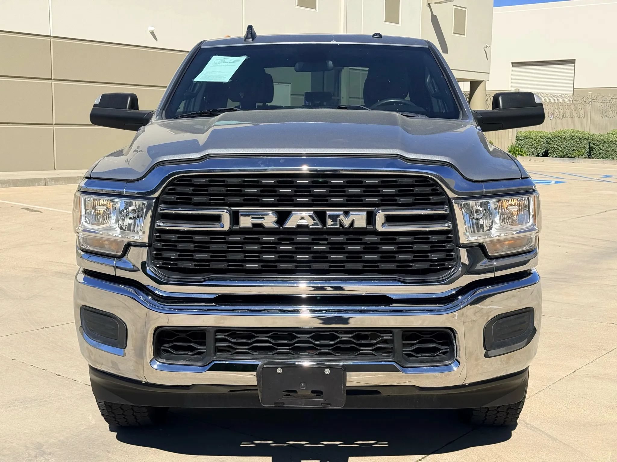 Used 2022 RAM 2500 Big Horn AWD/4WD image 2