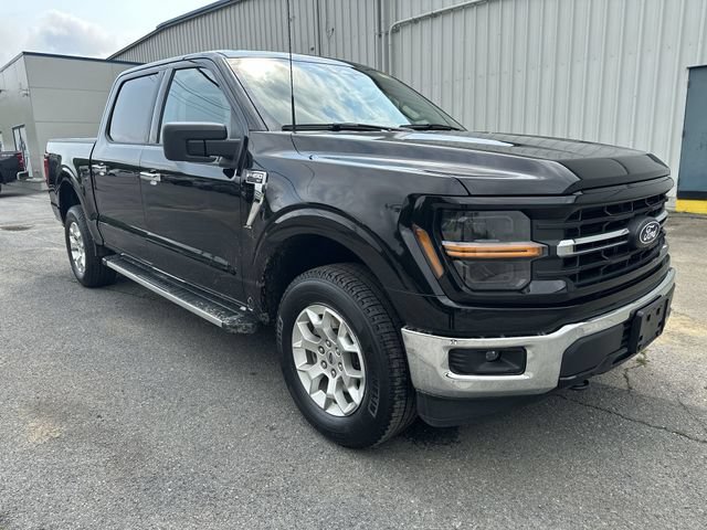 Used 2025 Ford F150 XLT w/ Equipment Group 301A Standard AWD/4WD image 11