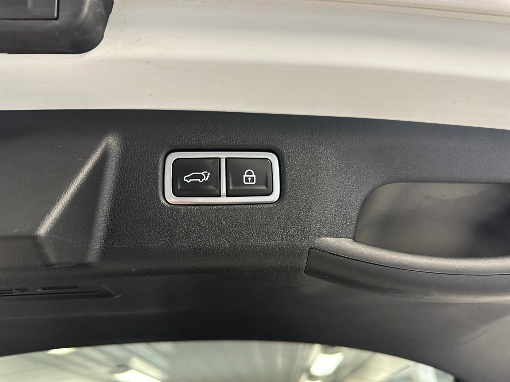 Used 2023 Kia Sorento SX image 24