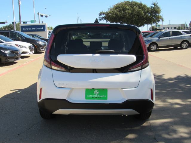 Used 2023 Kia Soul LX w/ LX Technology Package image 7