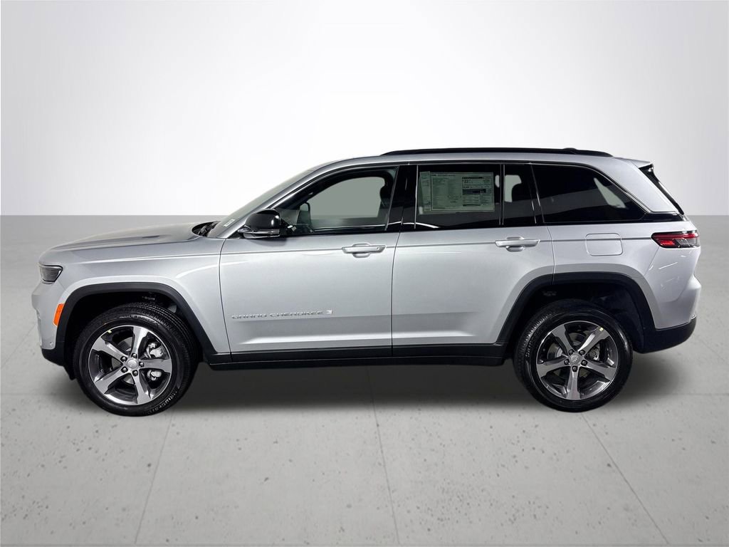 New 2025 Jeep Grand Cherokee Limited image 10
