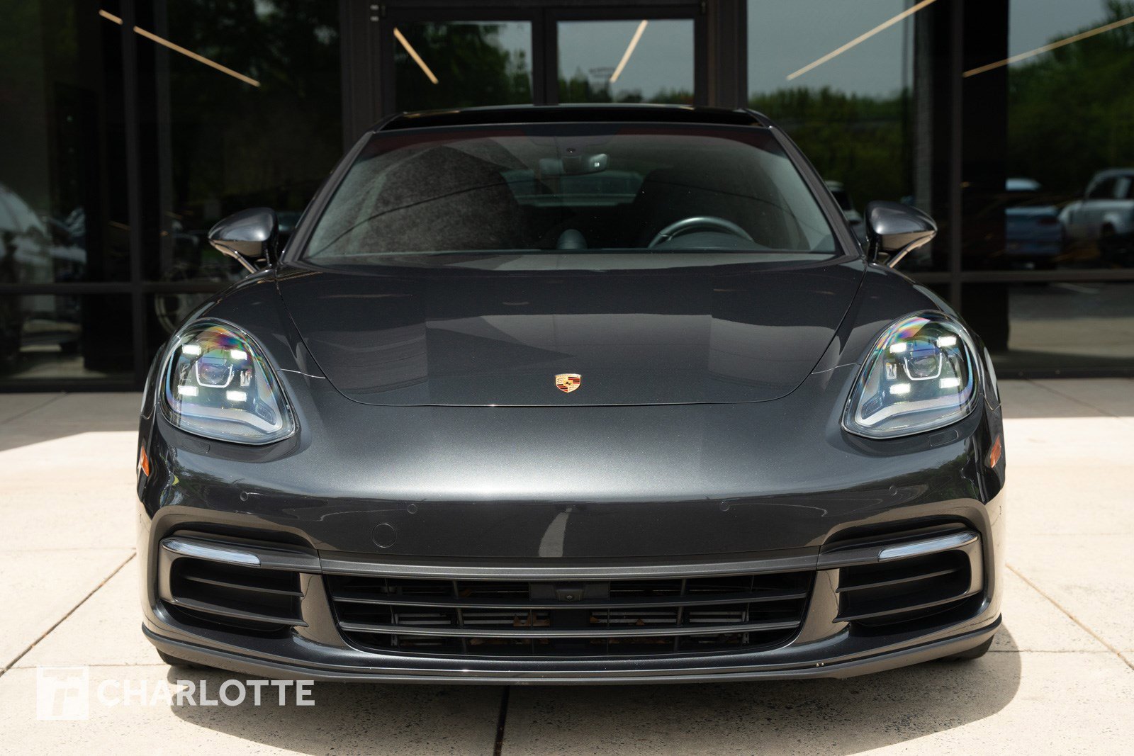 Used 2020 Porsche Panamera 4 image 4
