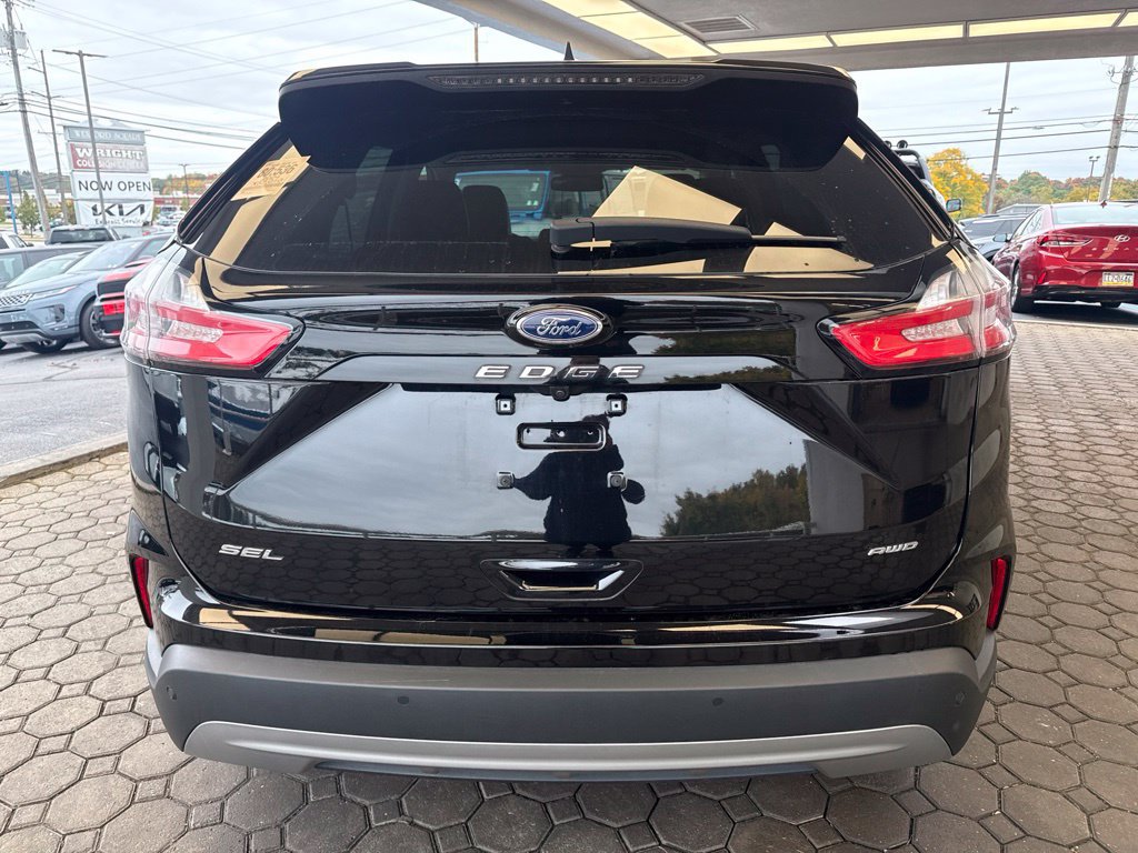 Certified 2024 Ford Edge SEL w/ Convenience Package AWD/4WD image 7