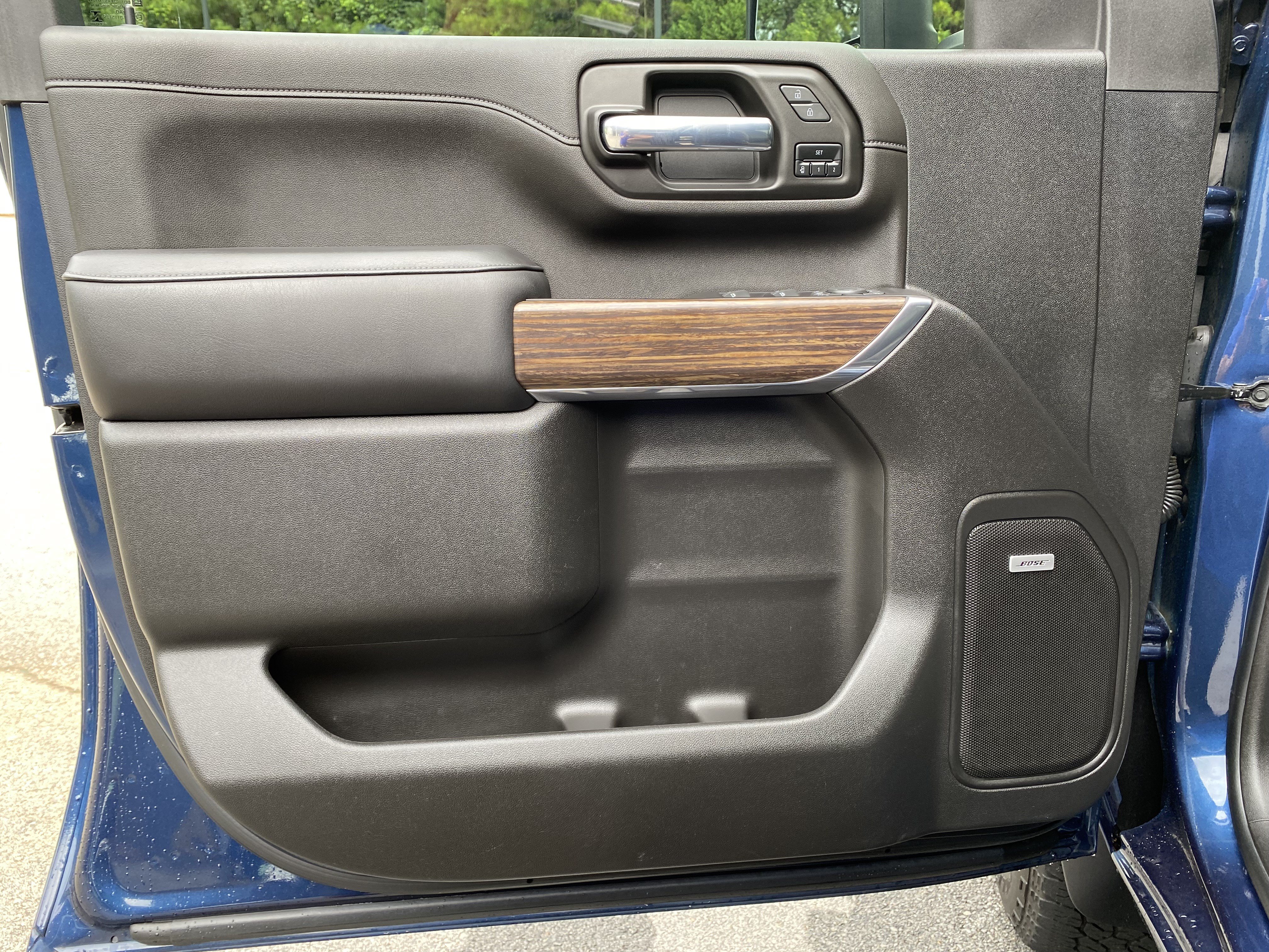 Used 2022 Chevrolet Silverado 2500 High Country AWD/4WD image 16