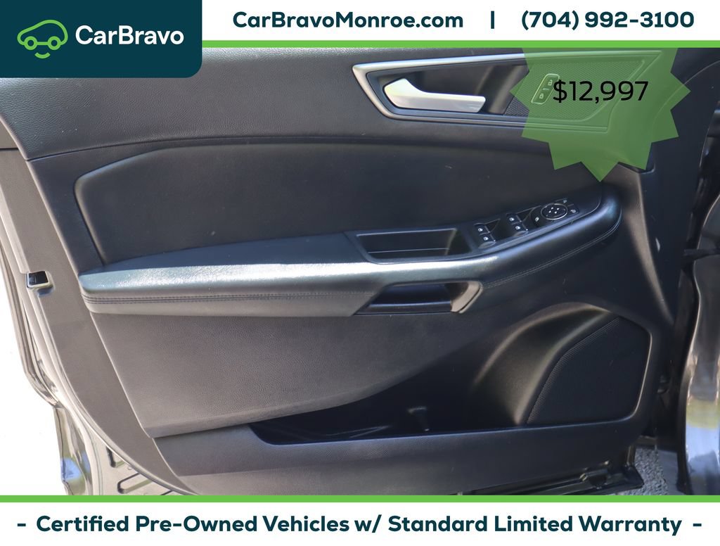 Used 2020 Ford Edge SE w/ Cargo Accessory Package FWD image 16