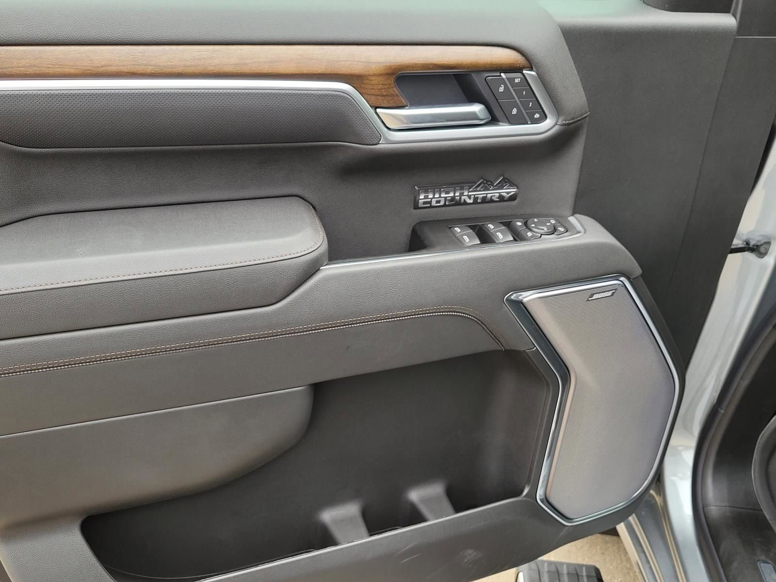 New 2026 Chevrolet Silverado 1500 High Country AWD/4WD image 13