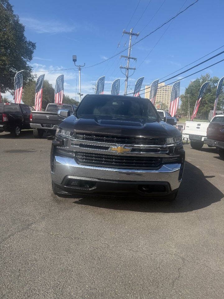 Used 2019 Chevrolet Silverado 1500 LT w/ Convenience Package AWD/4WD image 21