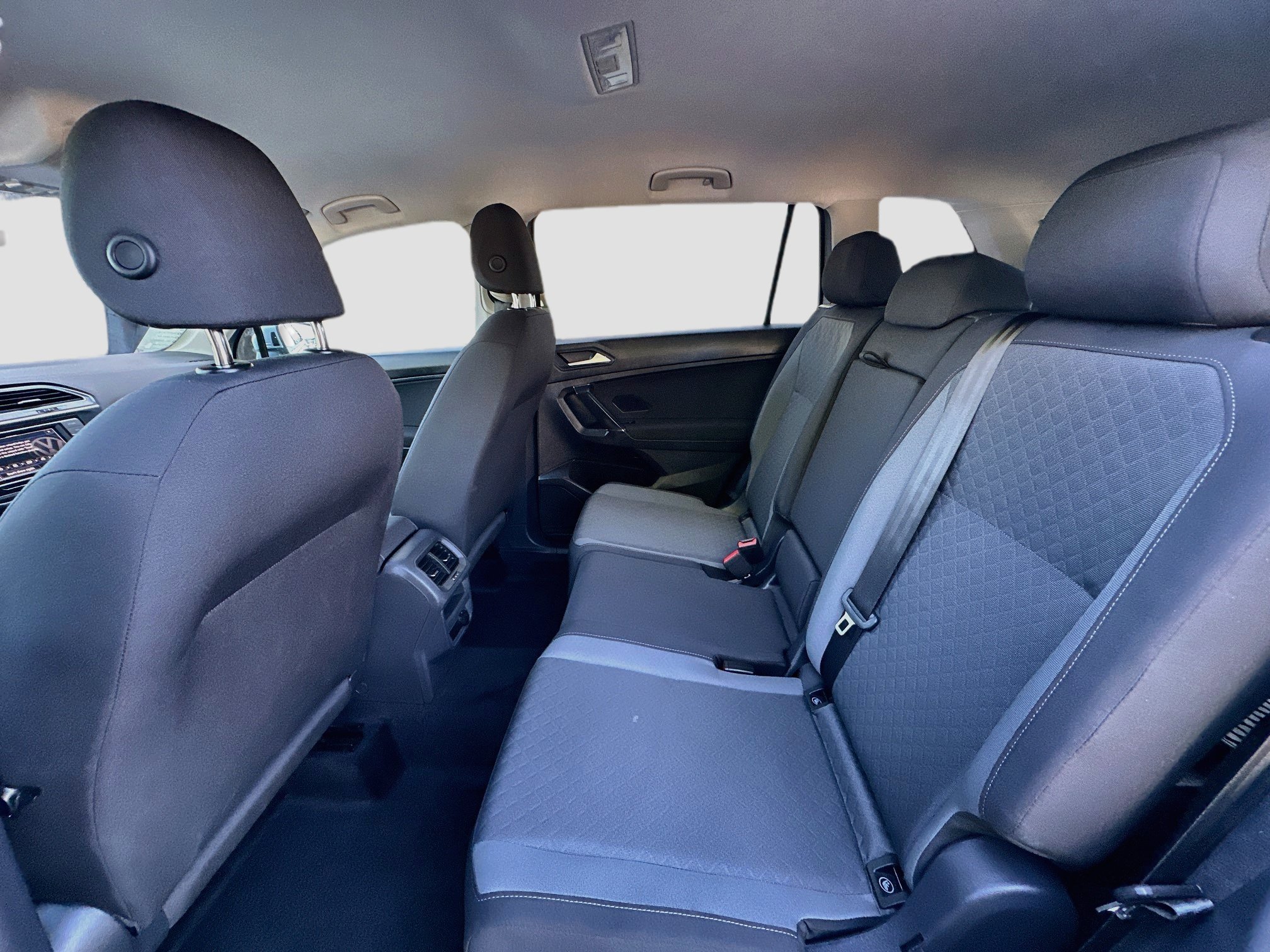 Used 2020 Volkswagen Tiguan S FWD image 21