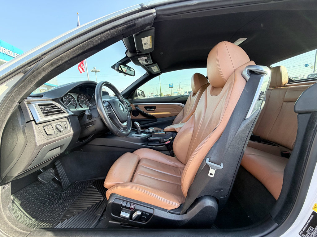 Used 2018 BMW 430i Convertible image 22