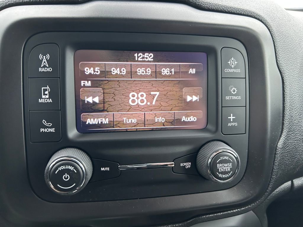 Used 2020 Jeep Renegade Sport w/ Sport Appearance Group image 13