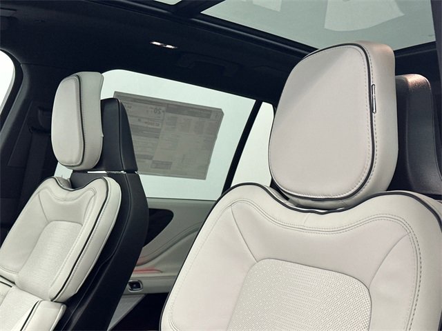 New 2026 Lincoln Aviator Black Label w/ Dynamic Handling Package image 18