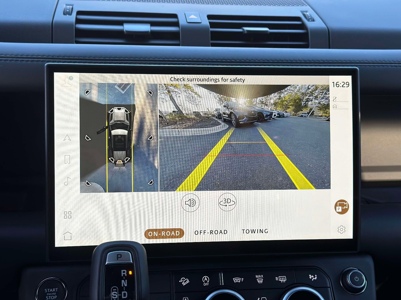 New 2026 Land Rover Defender 110 X-Dynamic SE image 17