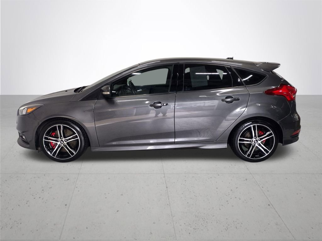 Used 2017 Ford Focus ST image 11