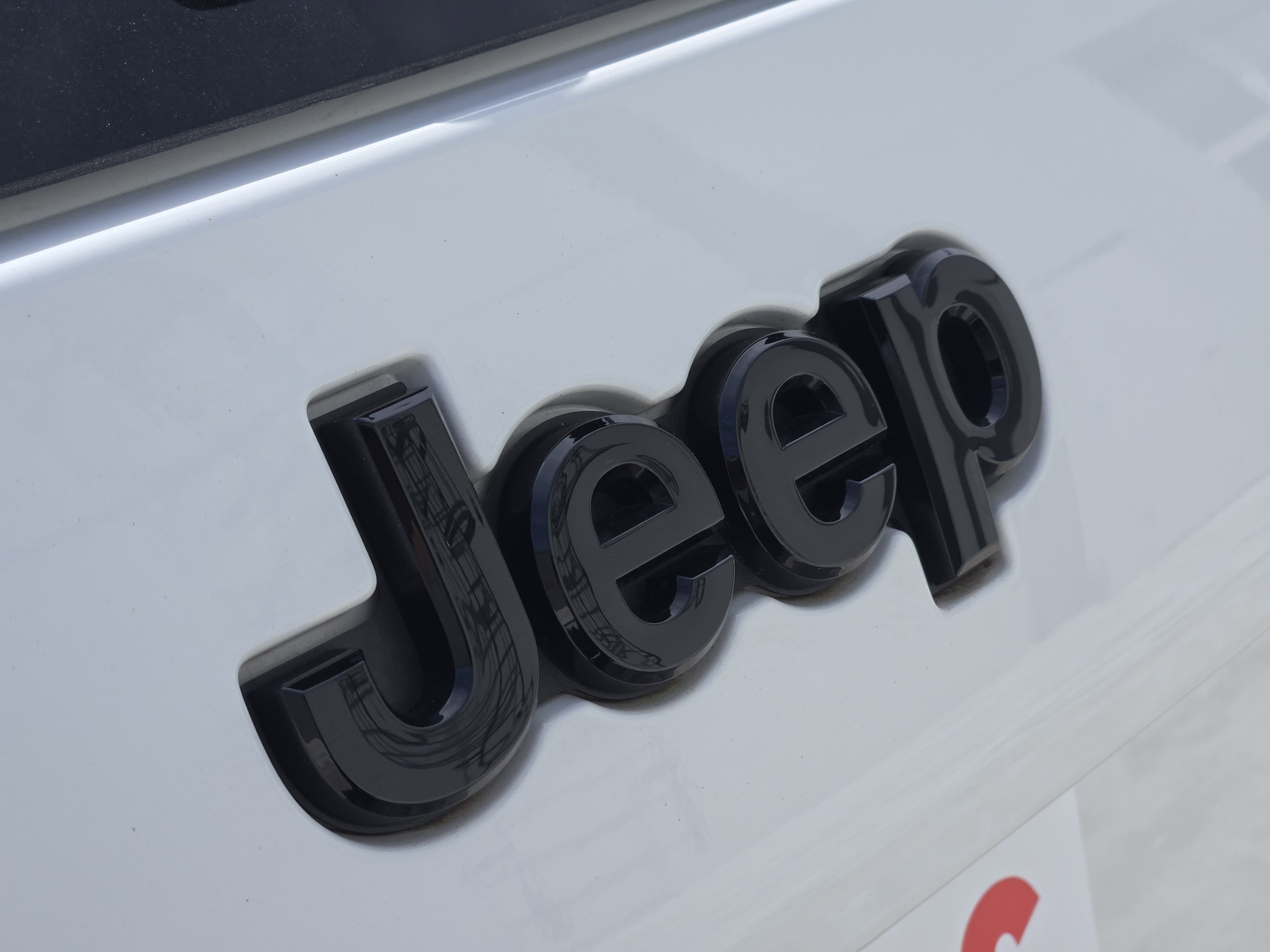 Used 2023 Jeep Cherokee Altitude Lux w/ Lux Elite Package image 12