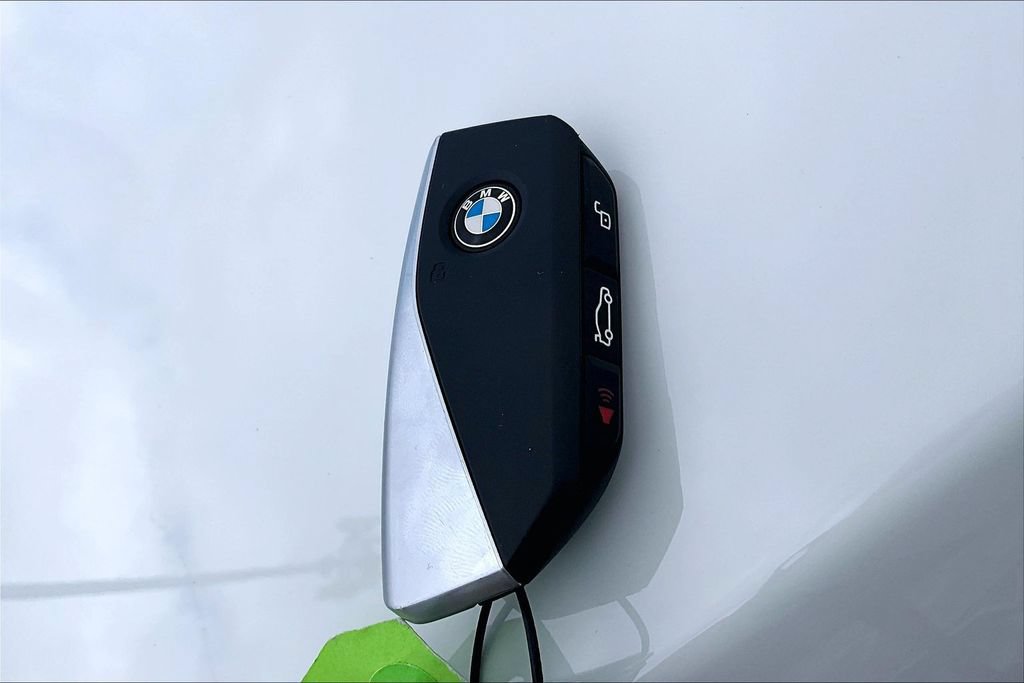 Used 2025 BMW X3 xDrive30i AWD/4WD image 12