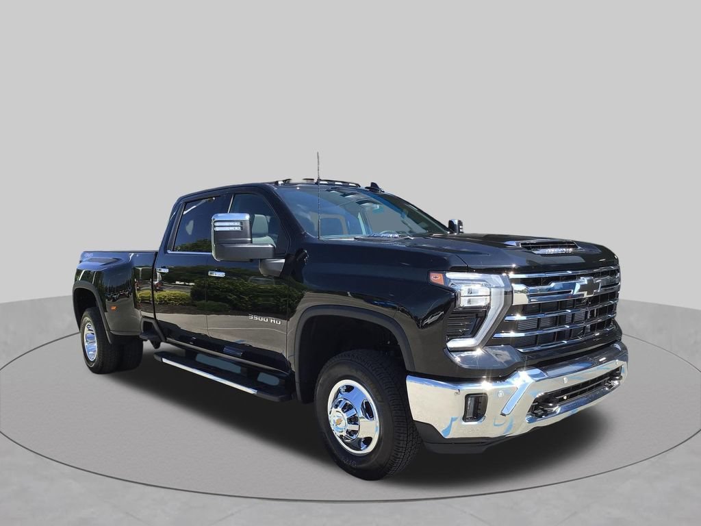 New 2026 Chevrolet Silverado 3500 LTZ w/ LTZ Convenience Package AWD/4WD image 5