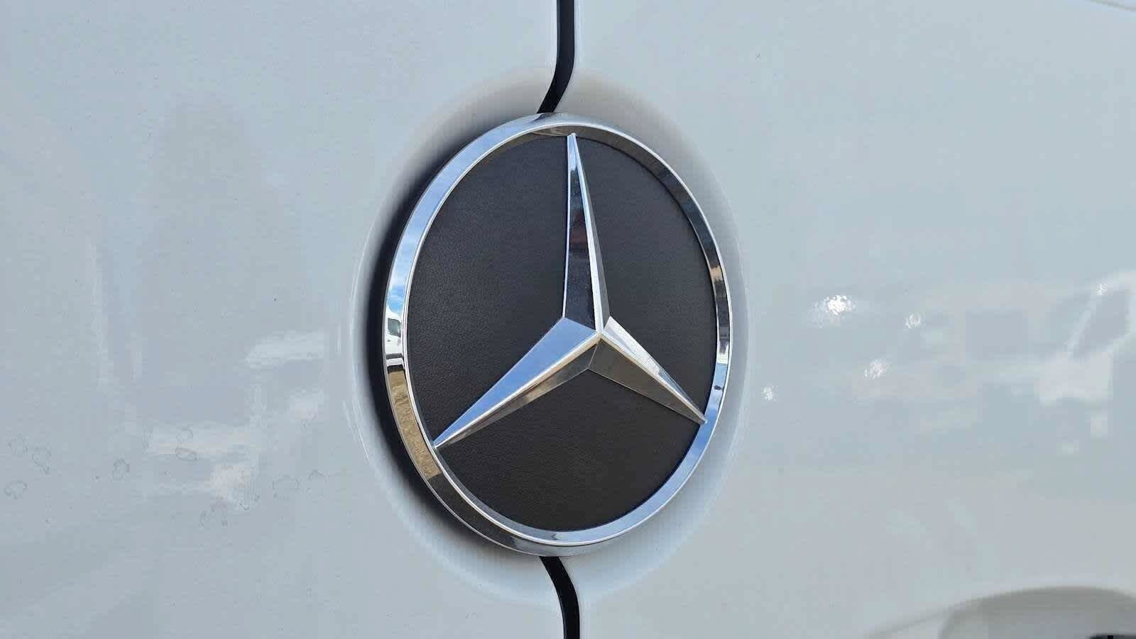Used 2025 Mercedes-Benz Sprinter 2500 image 18