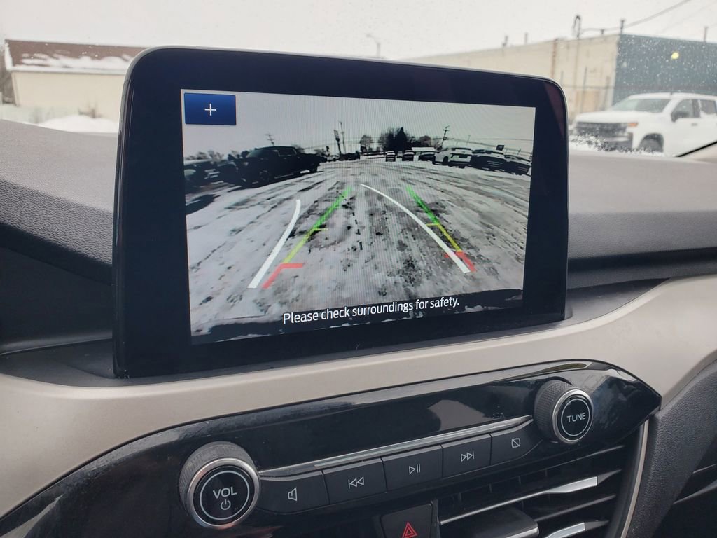 Used 2021 Ford Escape SE w/ SE Sport Appearance Package image 23