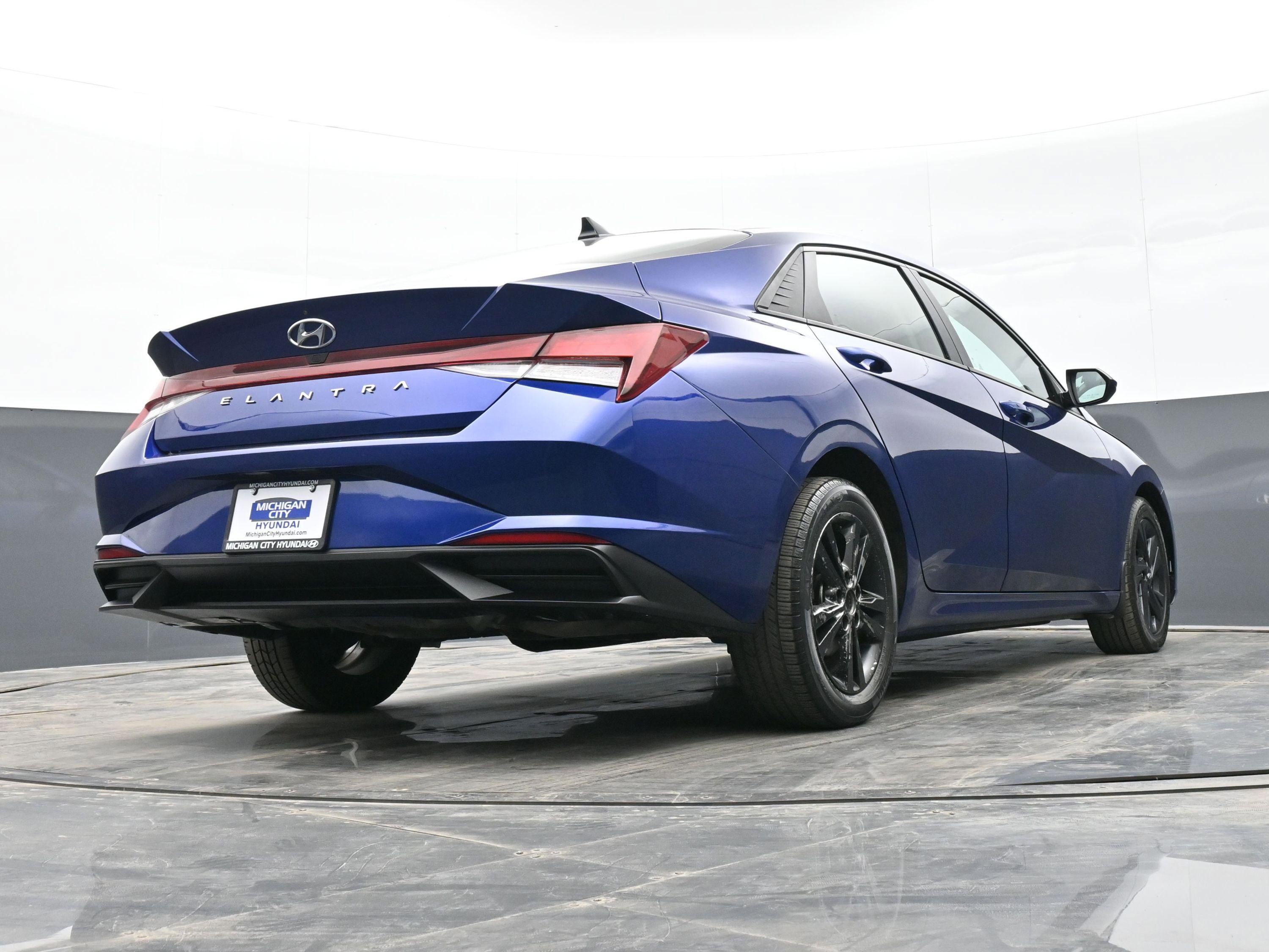 Certified 2022 Hyundai Elantra SEL w/ Convenience Package image 42